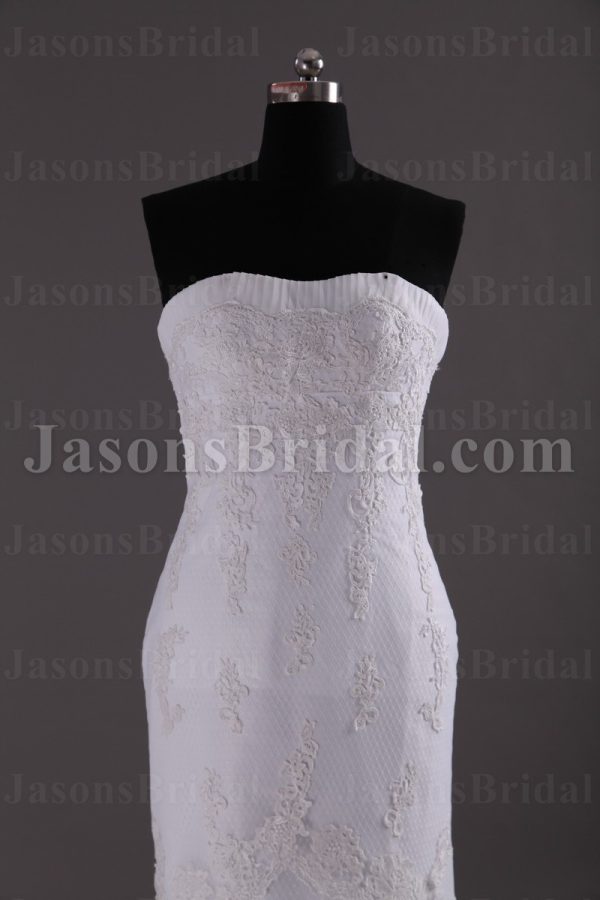 Fit-and-Flare Strapless Lace Wedding Dress Appliqued Tulle with Court Train
