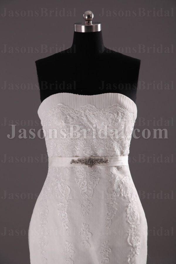 Fit-and-Flare Strapless Lace Wedding Dress Appliqued Tulle Embellished Belt with Court Train