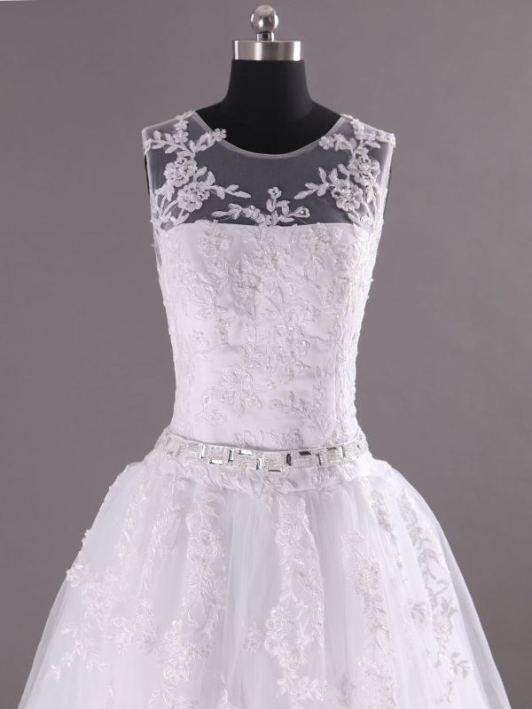 Ball Gown Sleeveless Illusion Scoop Neckline Jeweled Belt Keyhole Back Sweep Train Lace Tulle Wedding Dresses