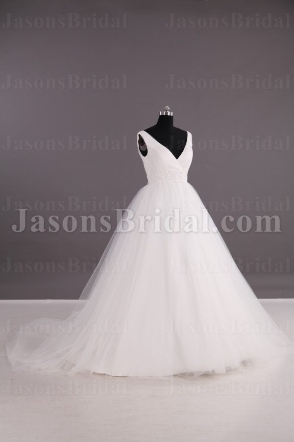Ballgown Tulle Wedding Dress Sleeveless V-neck Beaded Embellished with Chapel Train