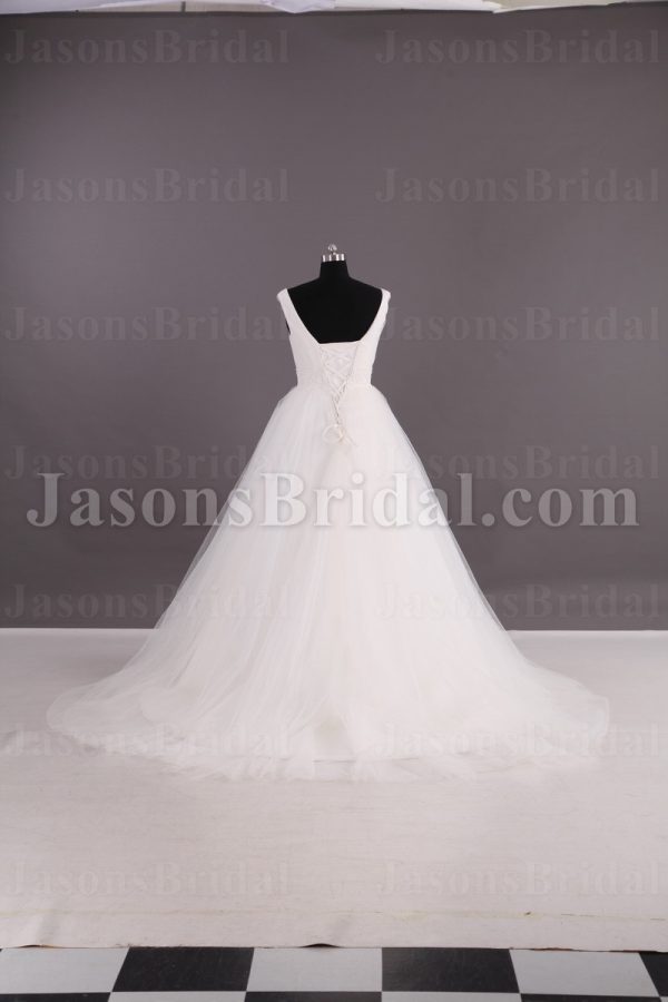 Ballgown Tulle Wedding Dress Sleeveless V-neck Beaded Embellished with Chapel Train