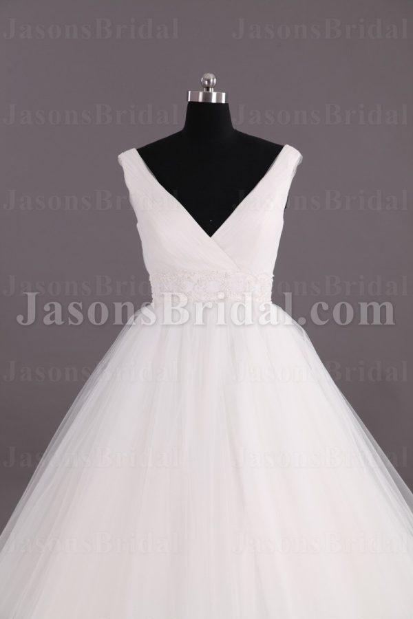 Ballgown Tulle Wedding Dress Sleeveless V-neck Beaded Embellished with Chapel Train