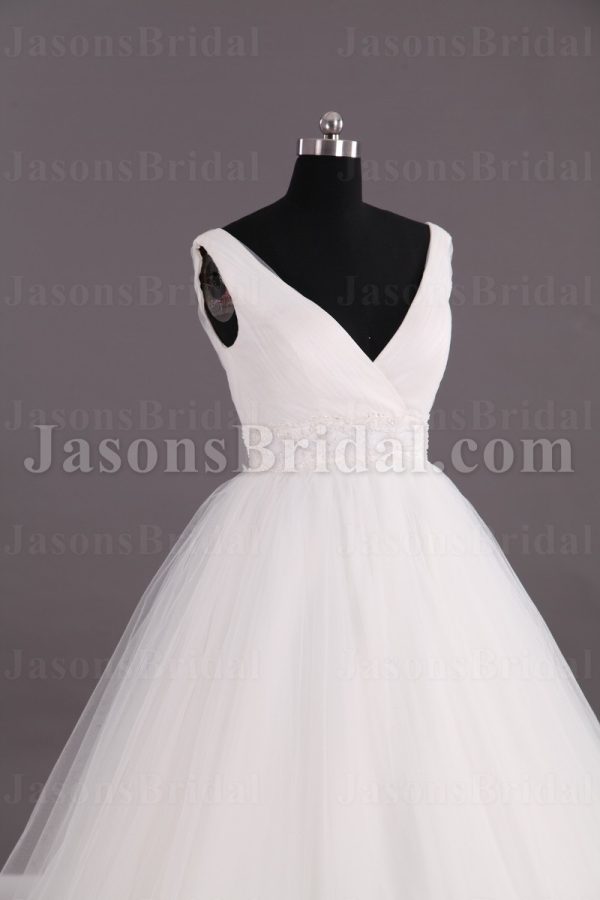 Ballgown Tulle Wedding Dress Sleeveless V-neck Beaded Embellished with Chapel Train