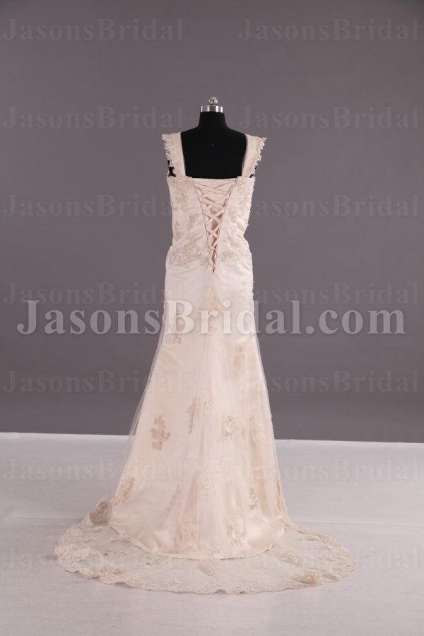 Fit-and-Flare Cap Sleeves Sweetheart Beaded Appliques Sweep Train Sweep Train Tulle over Satin Wedding Dresses