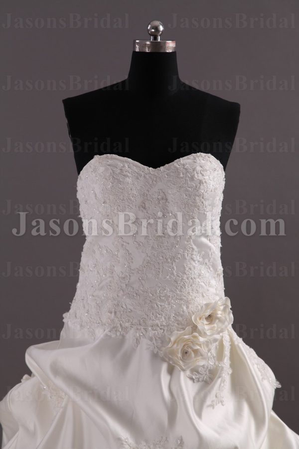 Ball Gown Sweetheart Beaded Appliques Adorned Flowers Pick-up Floor Length Satin Wedding Dresses