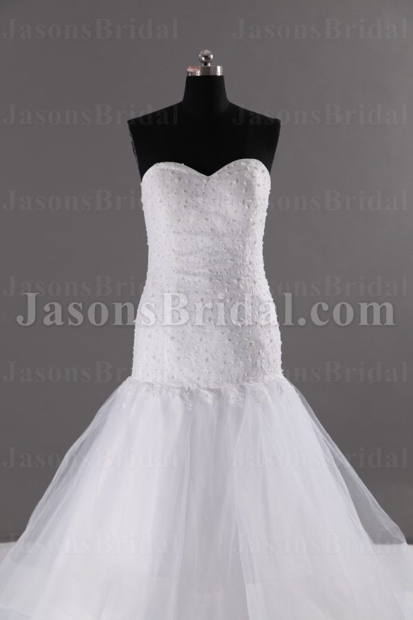 Fit-and-Flare Sweetheart Beaded Allover Lace Appliques Sweep Train Layered Tulle Wedding Dresses